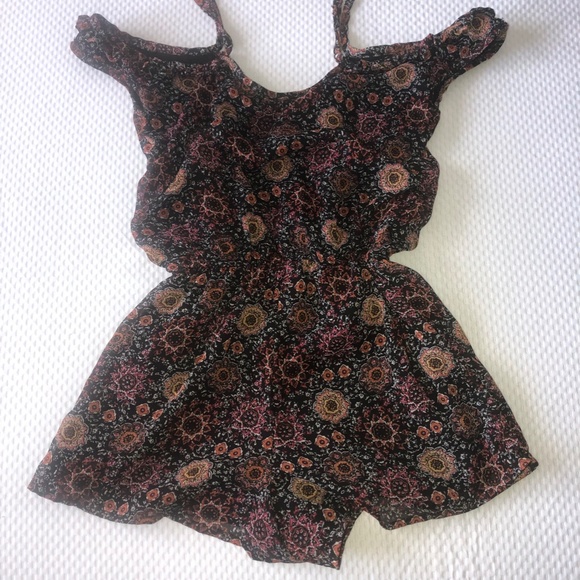 Xhilaration Romper - Picture 3 of 3